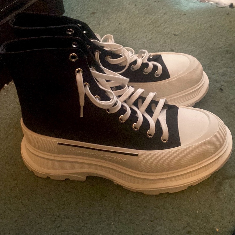 Alexander McQueens Sz: 11.5